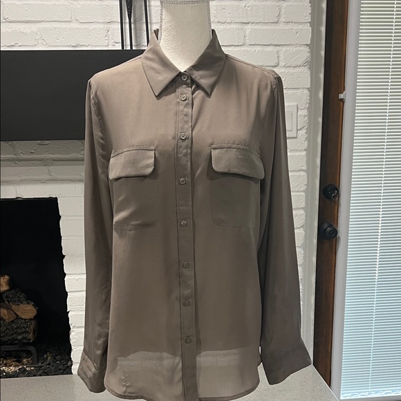 Banana Republic Tops - Banana Republic Taupe Button-Up Blouse